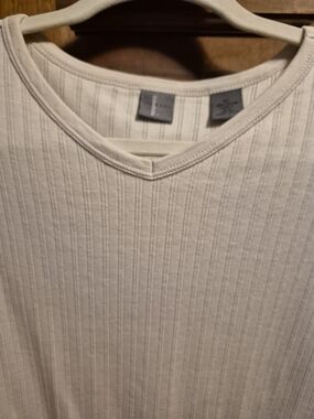DOCKERS RECODE Men's Off-White Ribbed V-Neck Long Sleeve Shirt